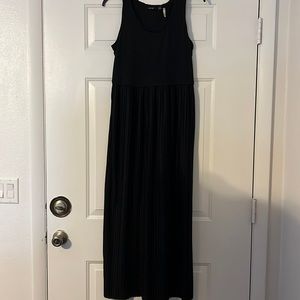 Gently Worn Women’s Maxie Dress
